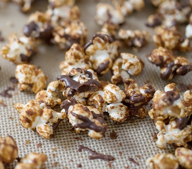 Peanutbutter Cup Popcorn from DIY Vegan